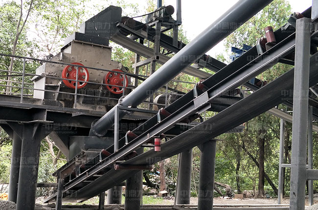 古城碎石廠(chǎng)小型機(jī)制砂生產(chǎn)線(xiàn) 古城碎石廠(chǎng)小型機(jī)制砂生產(chǎn)線(xiàn)